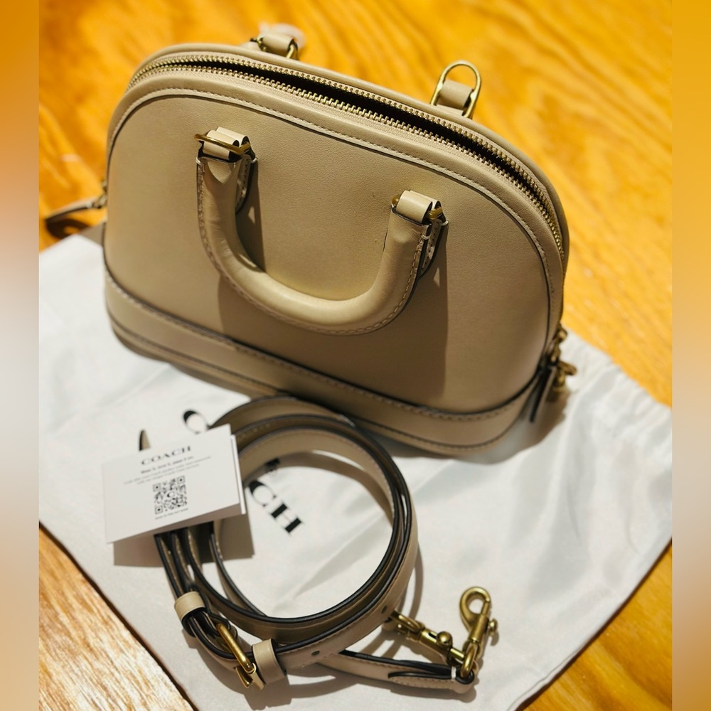 Coach Revel bag 24